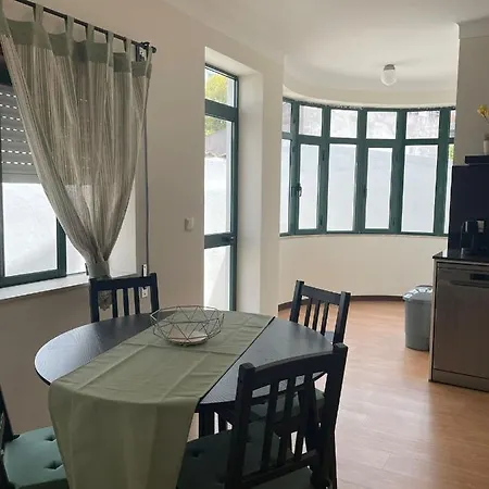 B Castelo Appartement