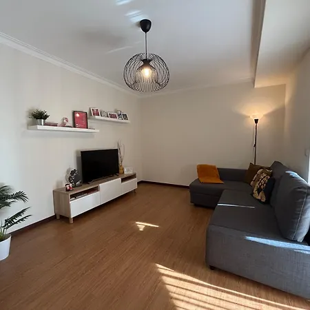 B Castelo Appartement *